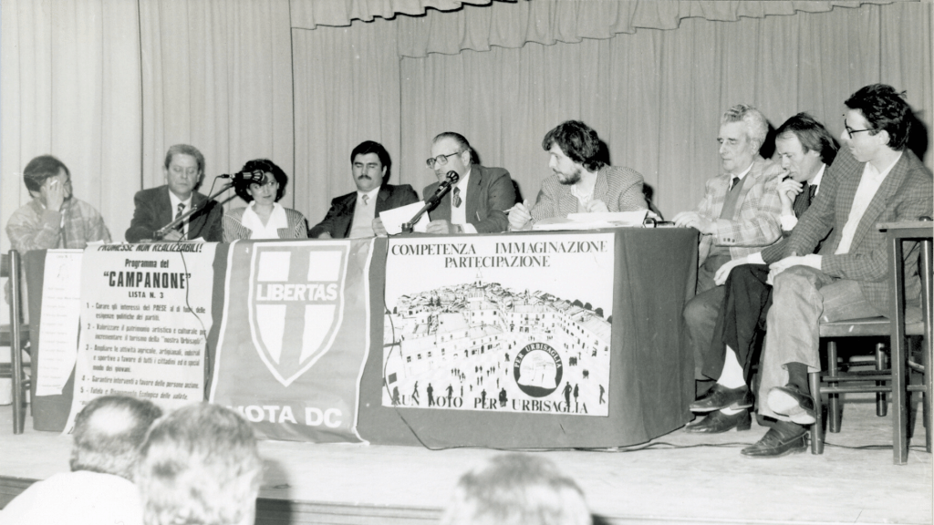 Una foto storica: l’unico incontro tra liste diverse in ottant’anni di vita&nbsp;democratica