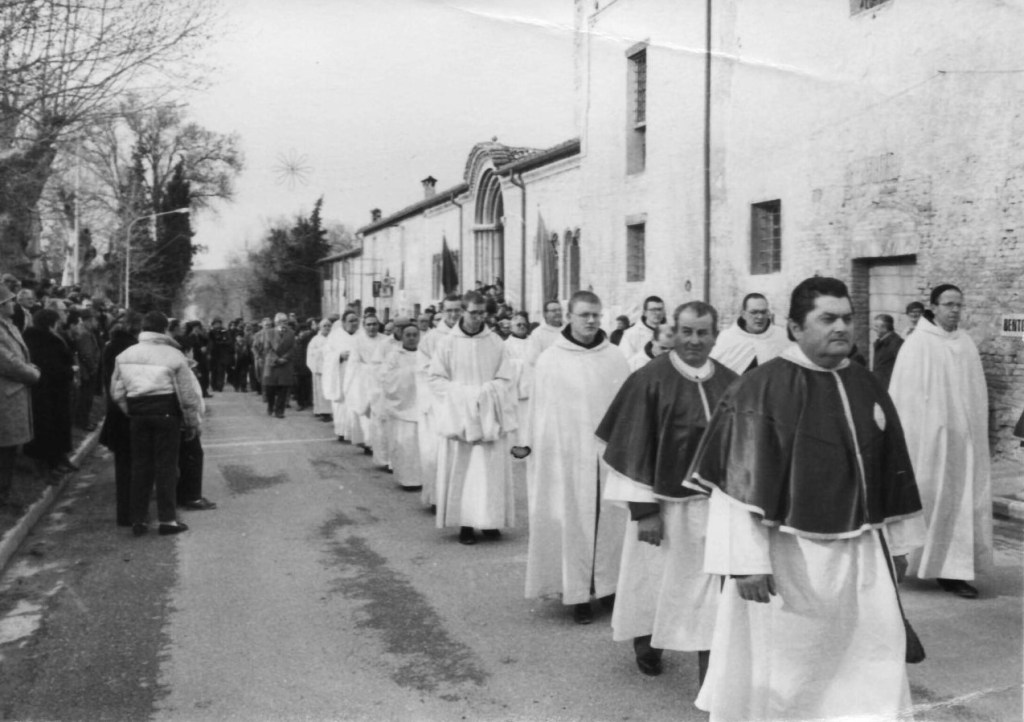 21 marzo 1985: i monaci ritornano all’Abbadia di&nbsp;Fiastra.